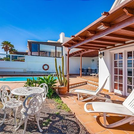 Villa Тиас Экстерьер фото