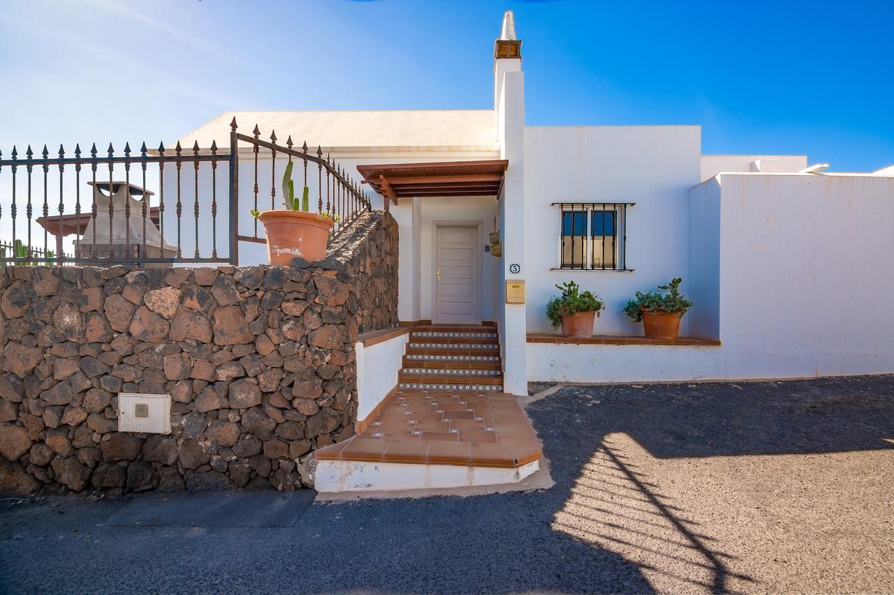 Villa Тиас Экстерьер фото